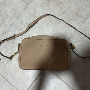 Micheal Kors crossbody